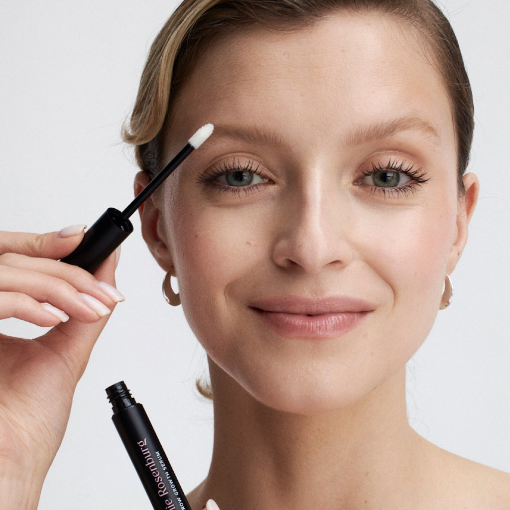 Sérum de croissance des sourcils